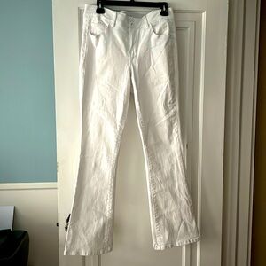 EUC white JAG jeans. Bootcut